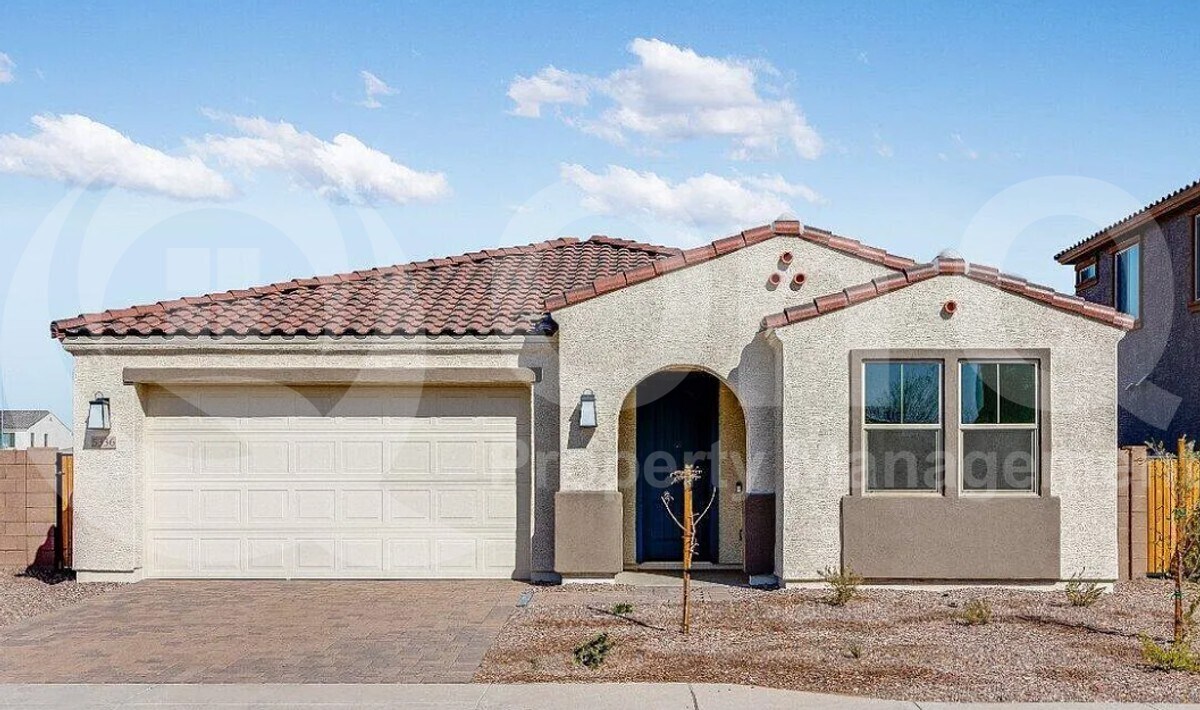 5336 W Rainwater Dr in Phoenix, AZ - Building Photo