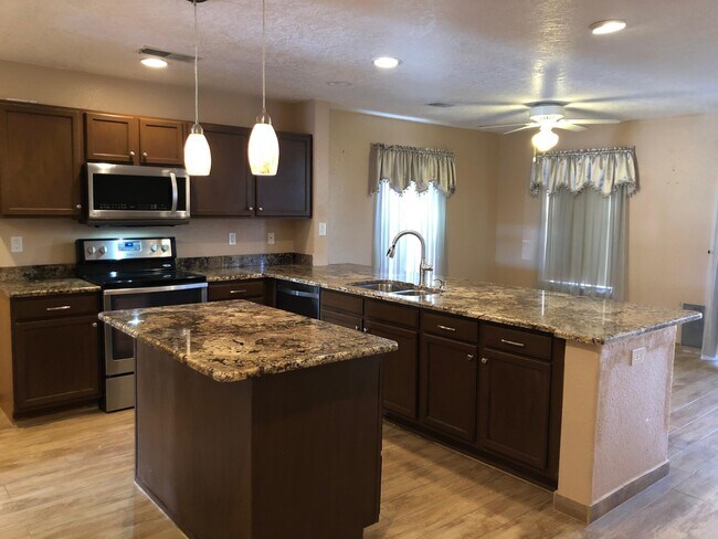 5305 Park Ridge Rd NW in Albuquerque, NM - Building Photo - Building Photo