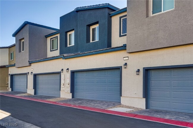 7463 Mountain Ledge St in Las Vegas, NV - Building Photo - Building Photo