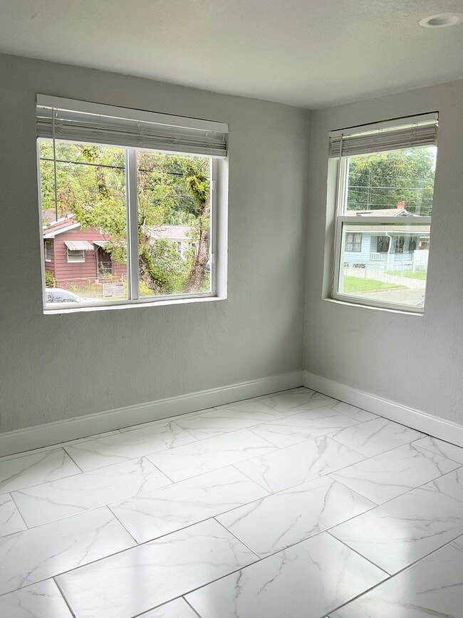 1356 W 24th St in Jacksonville, FL - Building Photo - Building Photo