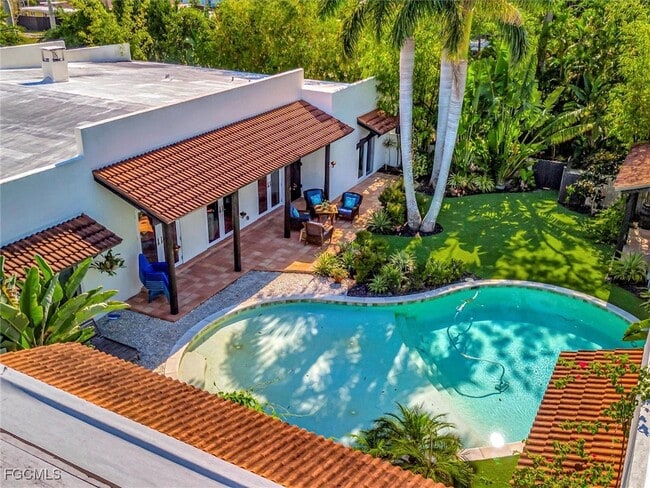 property at 1291 Caloosa Dr