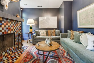 6256 Dry Creek Rd in Napa, CA - Building Photo - Building Photo