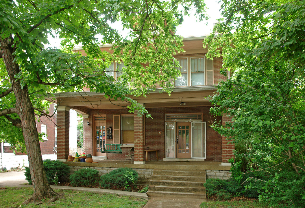 2111 Belmont Blvd in Nashville, TN - Building Photo