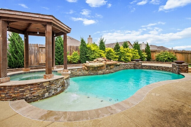 property at 18114 Dorman Draw Ln