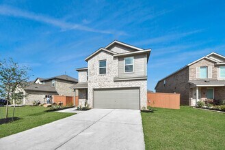 10410 Birds Nest Dr in Beasley, TX - Building Photo - Building Photo