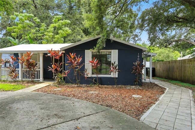 property at 1906 Cloverlawn Ave
