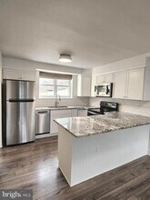 1605 Woodbine St in Alexandria, VA - Building Photo - Building Photo