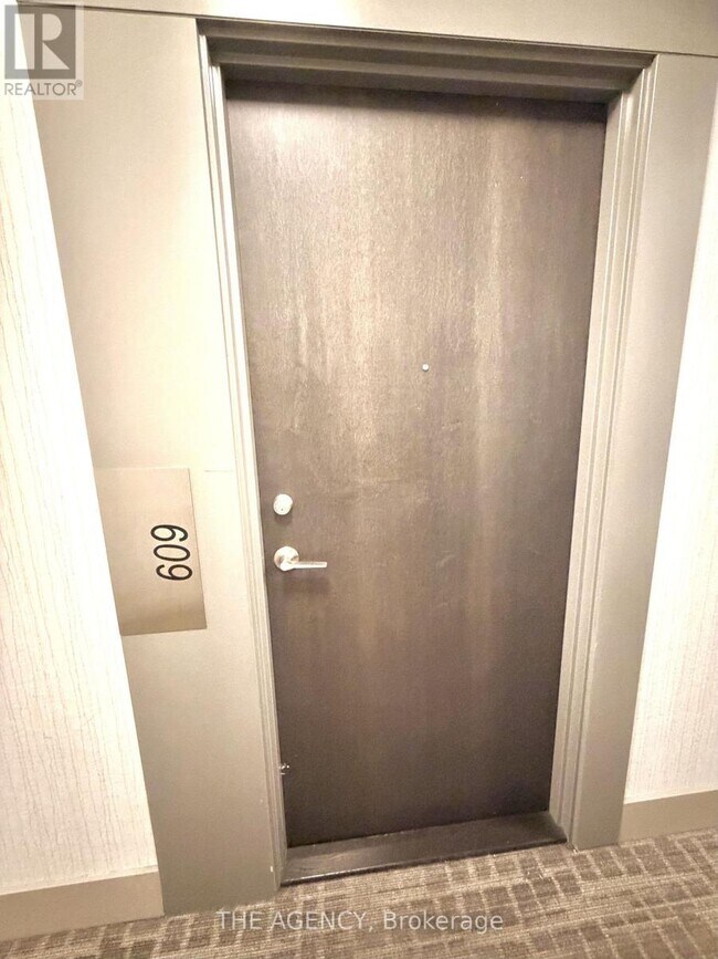 50 Bruyeres Mews in Toronto, ON - Building Photo - Building Photo