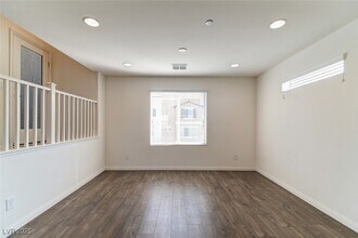 1349 Jewelstone Cir in Henderson, NV - Building Photo - Building Photo