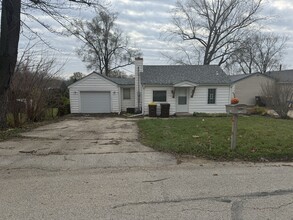 1729 Johnson Ave in Rockford, IL - Building Photo - Building Photo