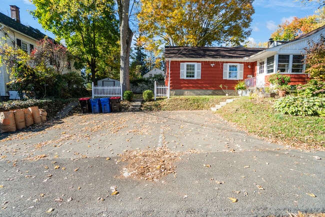 property at 62 Soundview Ave