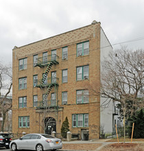 24-32 21st St in Astoria, NY - Building Photo - Building Photo