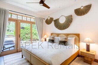 690 W Linda Vista Dr in Palm Springs, CA - Building Photo - Building Photo