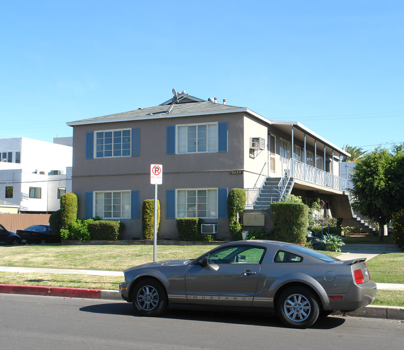 5440 Willow Crest Ave in North Hollywood, CA - Building Photo