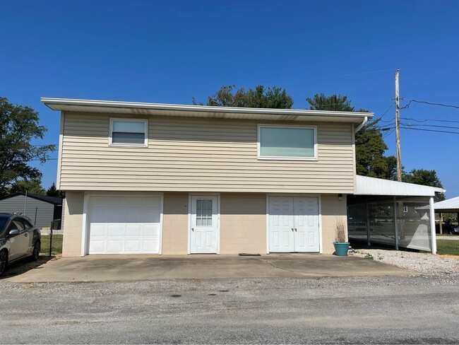 46 Nutter Ct in Williamstown, WV - Building Photo - Building Photo