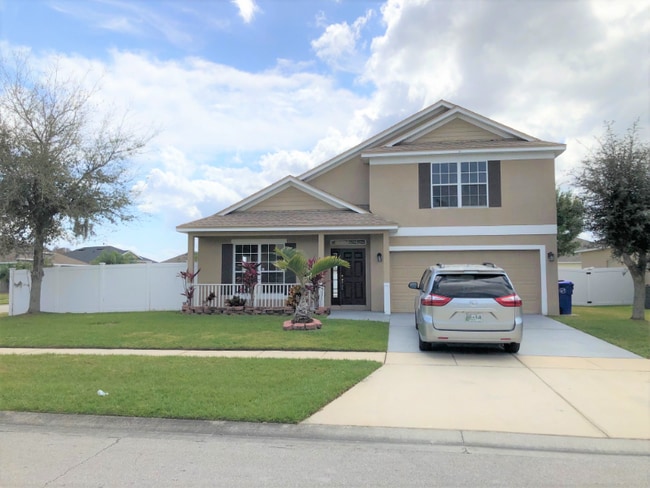 property at 1092 Hacienda Cir