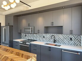 799 Main St in Dubuque, IA - Building Photo