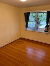 938 Punahele Pl in Honolulu, HI - Building Photo - Building Photo