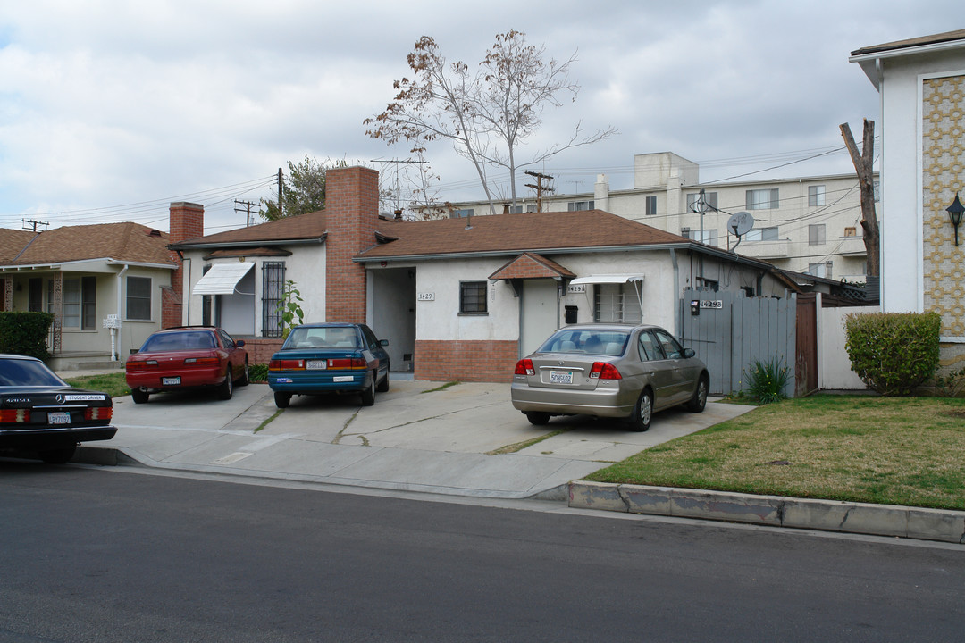 1429 E Maple St in Glendale, CA - Building Photo