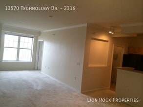 13570 Technology Dr. in Eden Prairie, MN - Building Photo - Building Photo