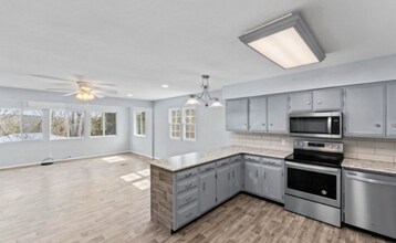 184 S Heatherwood Rd in Shell Knob, MO - Building Photo - Building Photo