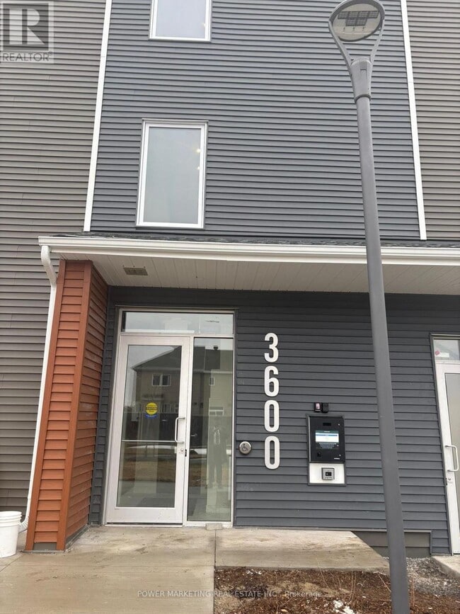 3600 Brian Coburn Blvd. in Ottawa, ON - Building Photo - Building Photo