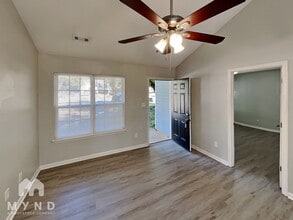 5714 Justins Forest Dr in Charlotte, NC - Building Photo - Building Photo