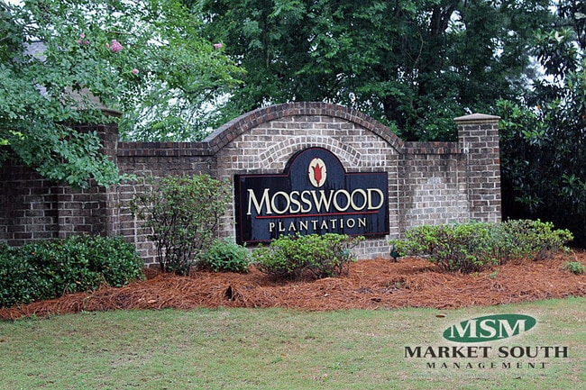 127 Mosswood Dr in Savannah, GA - Building Photo - Building Photo