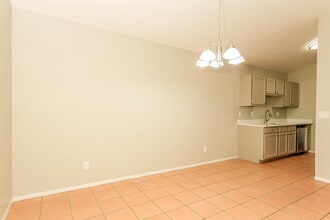 11942 N 73rd Ave in Peoria, AZ - Foto de edificio - Building Photo