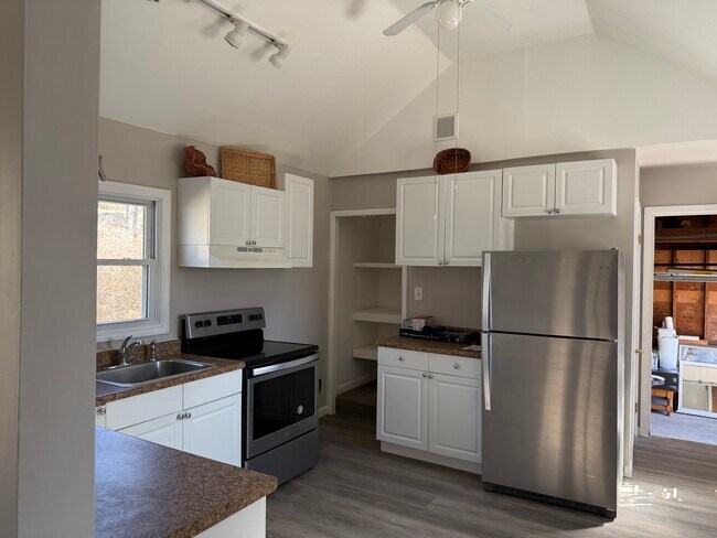 5 Conrad Rd in Brookfield, CT - Building Photo - Building Photo