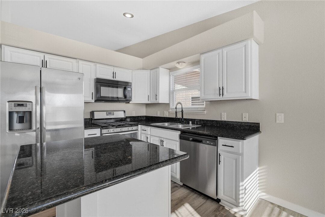 7567 Violet Vista Ave in Las Vegas, NV - Building Photo