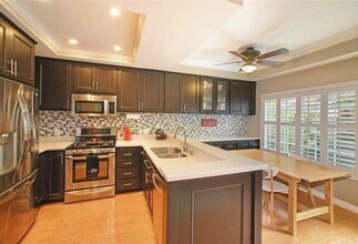 18 Greenmoor in Irvine, CA - Building Photo - Building Photo