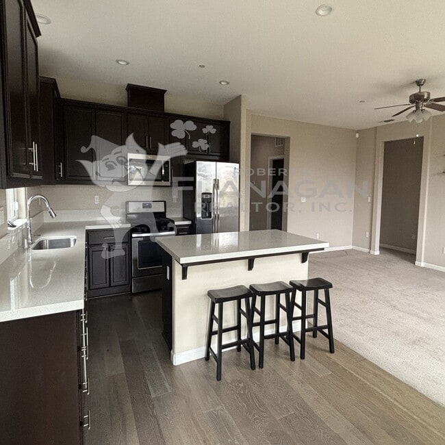 498 Glendon Pl in Merced, CA - Building Photo - Building Photo