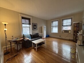 1407 Beacon St, Unit 6 in Brookline, MA - Building Photo - Building Photo