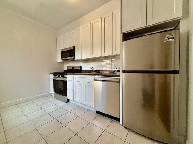 108 Park Terrace E