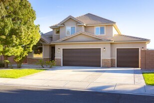 2146 E 2540 S in Saint George, UT - Building Photo