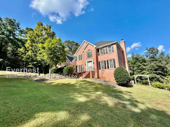 2835 Commons Dr in Lawrenceville, GA - Foto de edificio