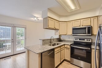1034 S Paris Ct in Aurora, CO - Building Photo - Building Photo