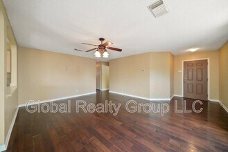 5007 Shara Mist in San Antonio, TX - Building Photo - Building Photo