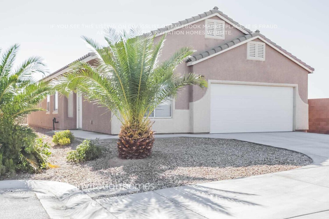 8944 Alexander Great Ct in Las Vegas, NV - Building Photo