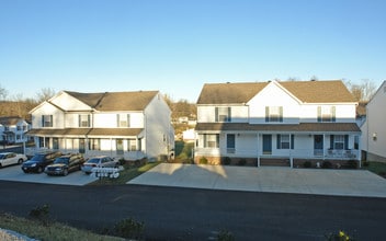 6098-6116 E Pea Ridge Rd in Huntington, WV - Foto de edificio - Building Photo
