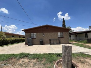 204 Cherry St in El Paso, TX - Building Photo - Building Photo