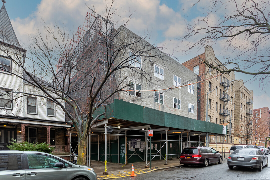 2958 Marion Ave in Bronx, NY - Building Photo