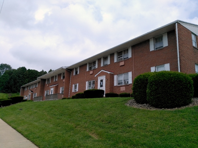 property at 22 Orchard Hills Dr