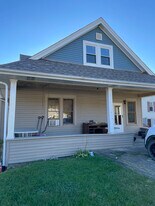 55635 National Rd in Bridgeport, OH - Building Photo