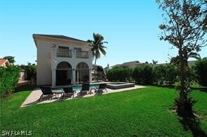 11002 Vanderbilt Dr in Naples, FL - Building Photo - Building Photo