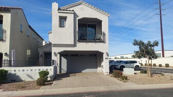 290 E Markwood Dr in Chandler, AZ - Building Photo