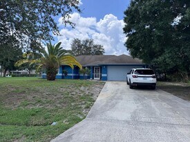 908 SW Connecticut Terrace in Port St. Lucie, FL - Building Photo