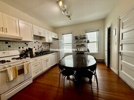 54 Fayette St, Unit 1 in Cambridge, MA - Building Photo