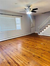 63 Walnut St in Johnston, RI - Building Photo - Building Photo